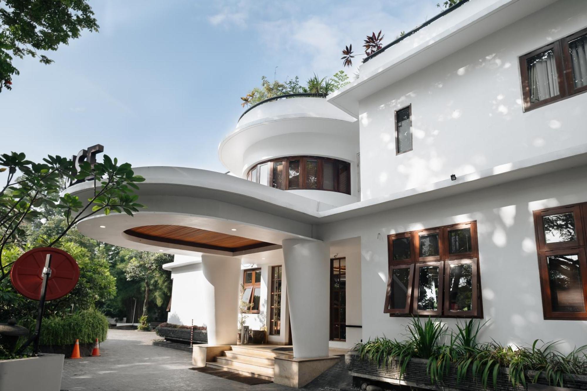 Hotel House Sangkuriang Bandung Exterior foto