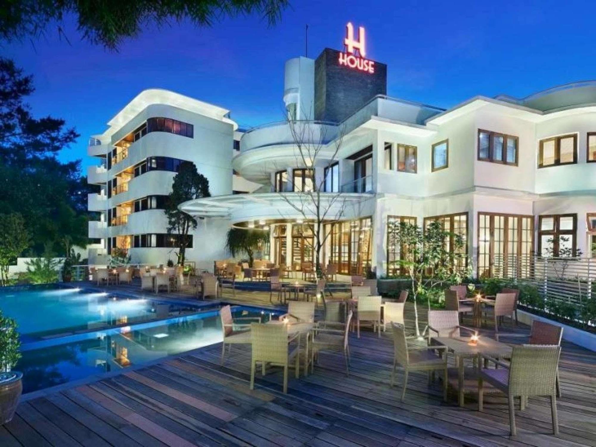 Hotel House Sangkuriang Bandung Exterior foto